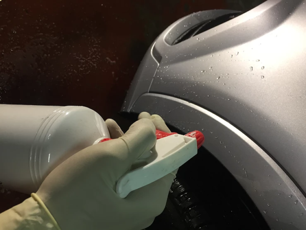 研磨と車のガラスコーティング